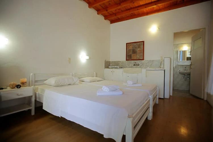 APARTMENT CAPACITY 4 Room, Voula's Economy Studios, Mykonos