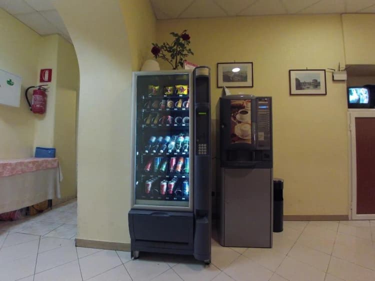 Lobby, Casali, Naples
