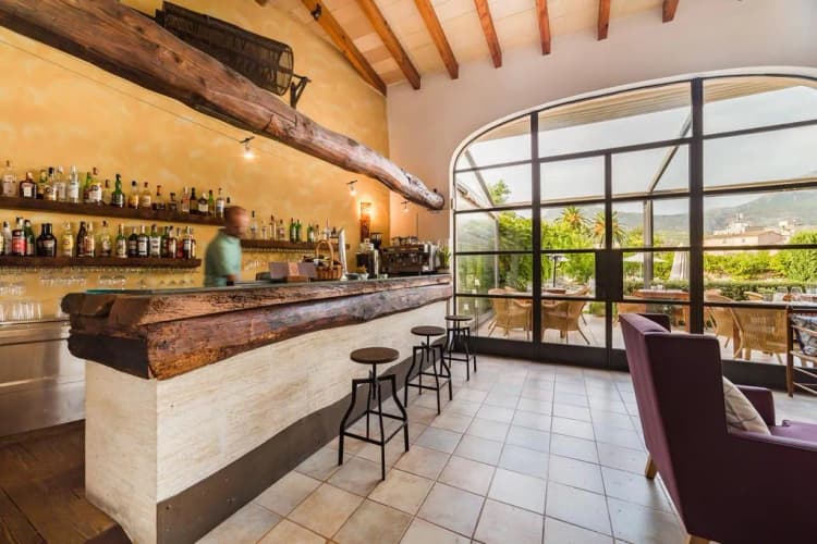 Bar, Ca'l Bisbe, Majorca