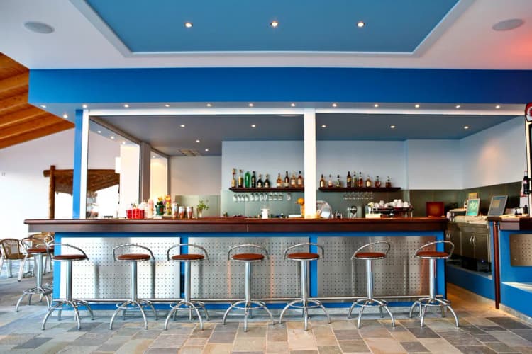 Bar, Arion, Samos