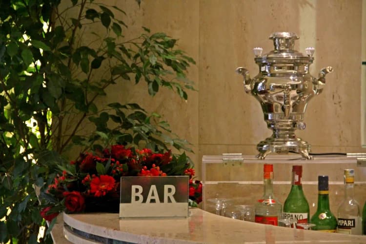 Bar, Windrose, Rome