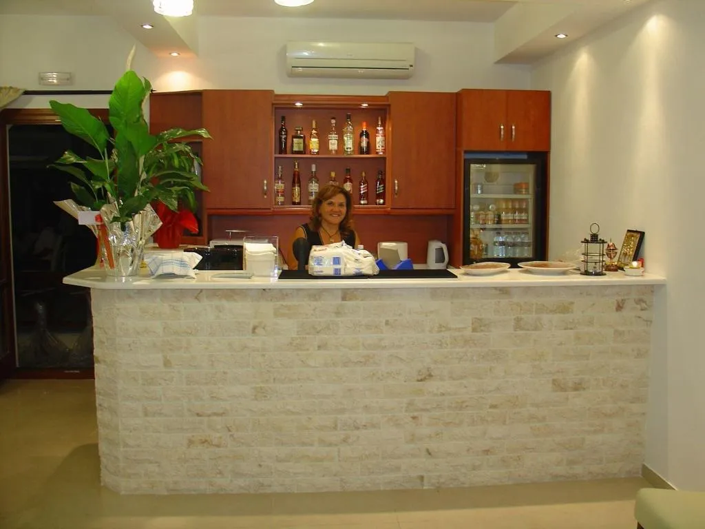 Bar, Chez Sophie Rooms And Suites, Santorini
