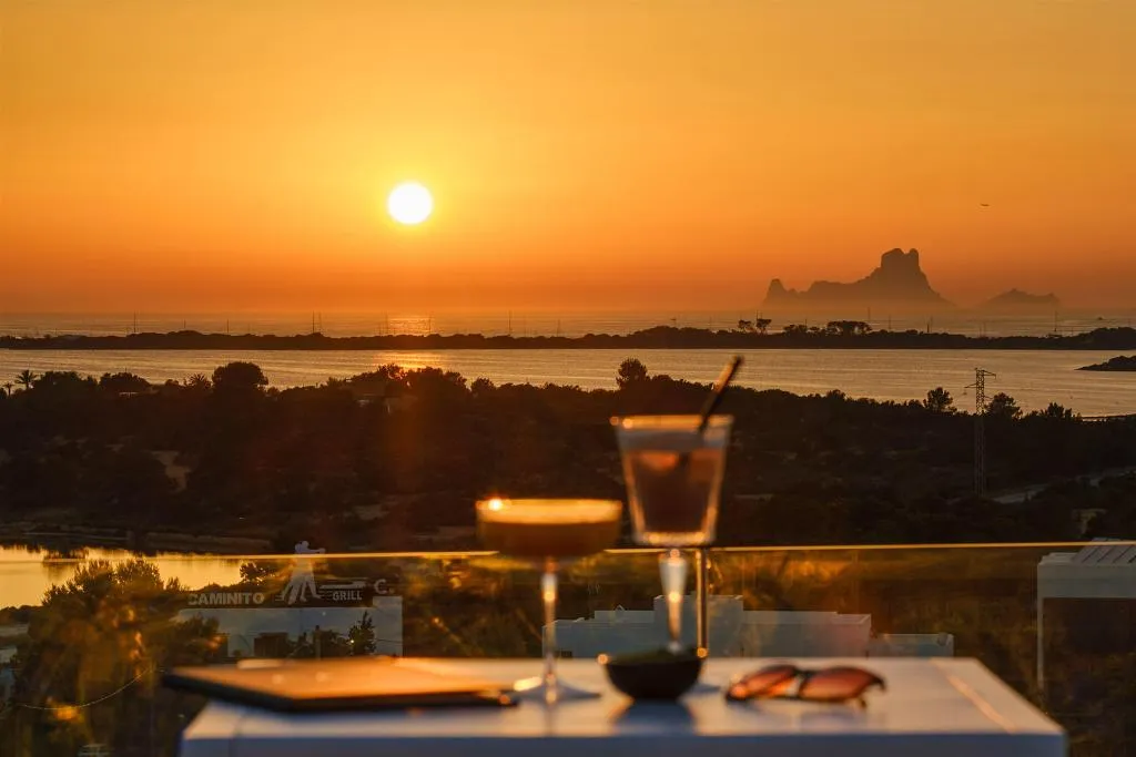 Bar, Five Flowers Hotel Formentera Melia Collection, Ibiza