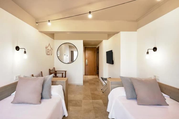 DOUBLE SINGLE USE STANDARD Room, tent Capi Playa, Majorca
