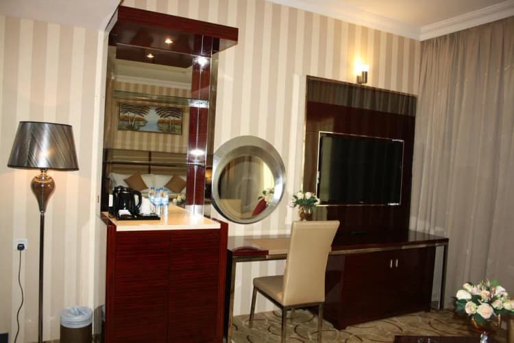 Double or Twin DELUXE Room, Al Salam Grand Hotel, Dubai