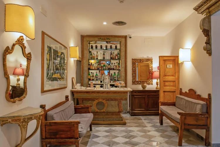 Bar, Machiavelli Palace, Florence