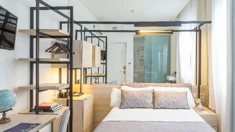 DOUBLE BASIC Room, Denit Barcelona, Barcelona