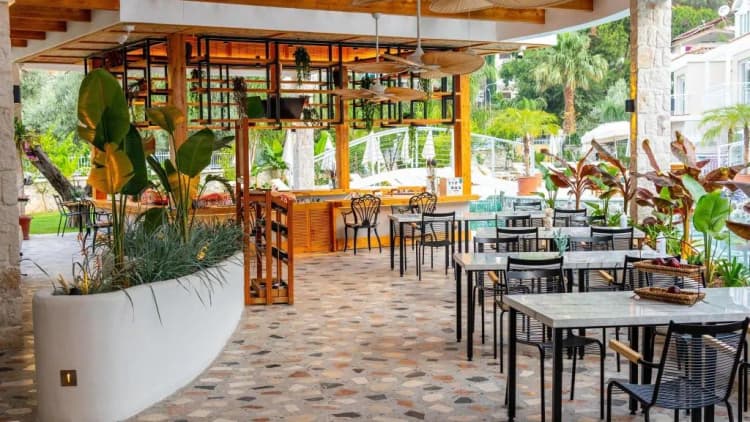 Bar, La Boutique Maya, Dalaman