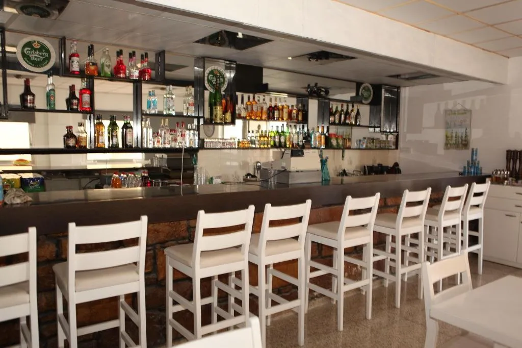 Bar, Polyxeni Hotel Apartments, Cyprus