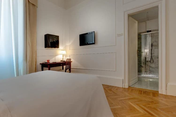 DOUBLE SINGLE USE CLASSIC Room, Grand Hotel Plaza, Rome