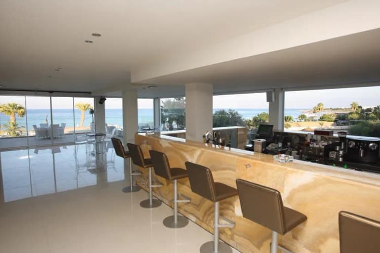 Bar, Vrissiana Beach Hotel, Cyprus