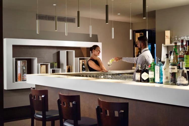 Bar, UNA HOTELS Century Milano, Milan