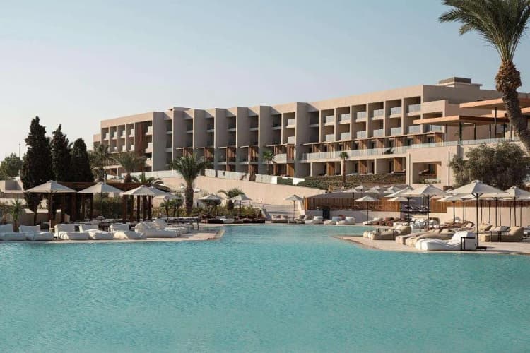Pool, Ella Helea, Rhodes